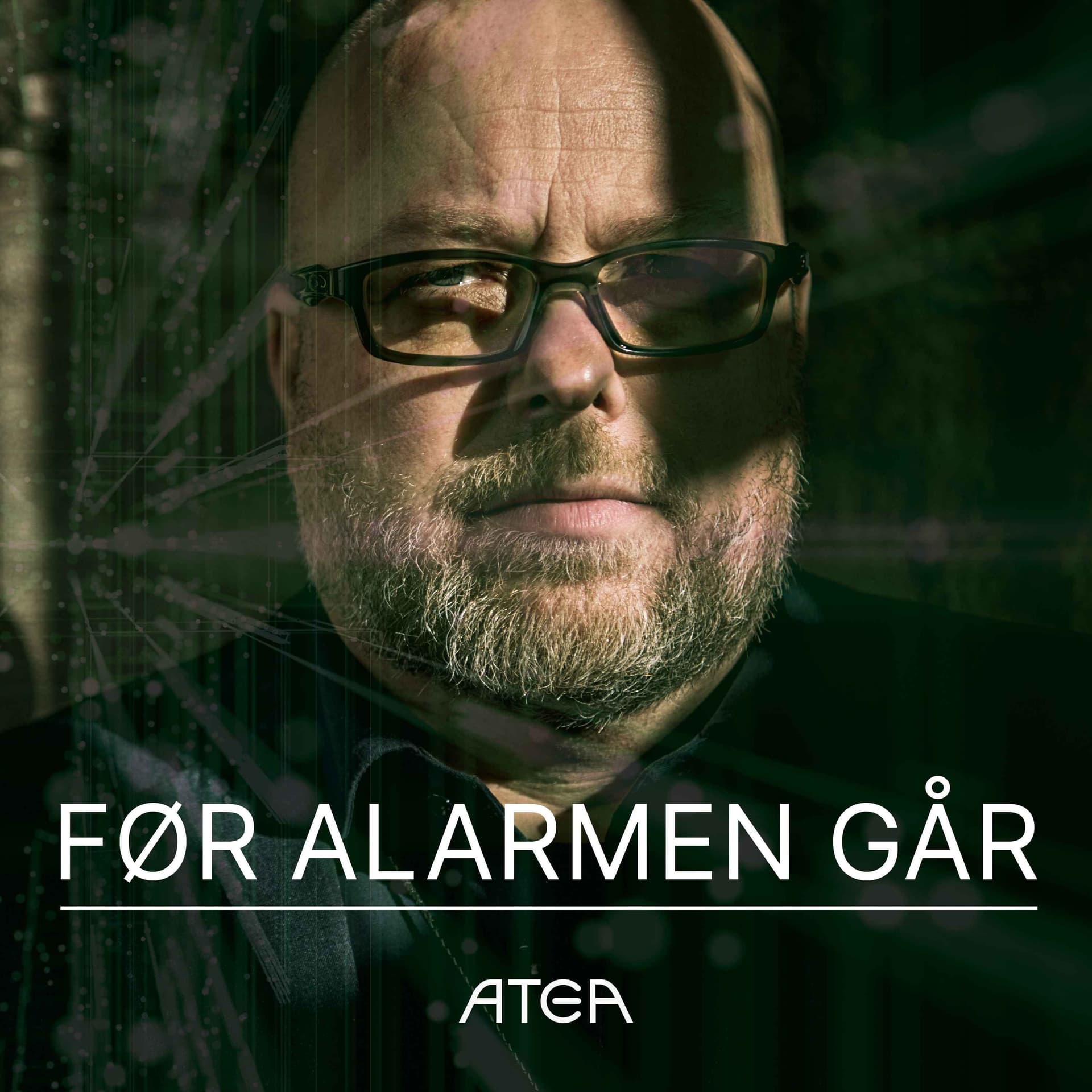 Før alarmen går - بودكاست