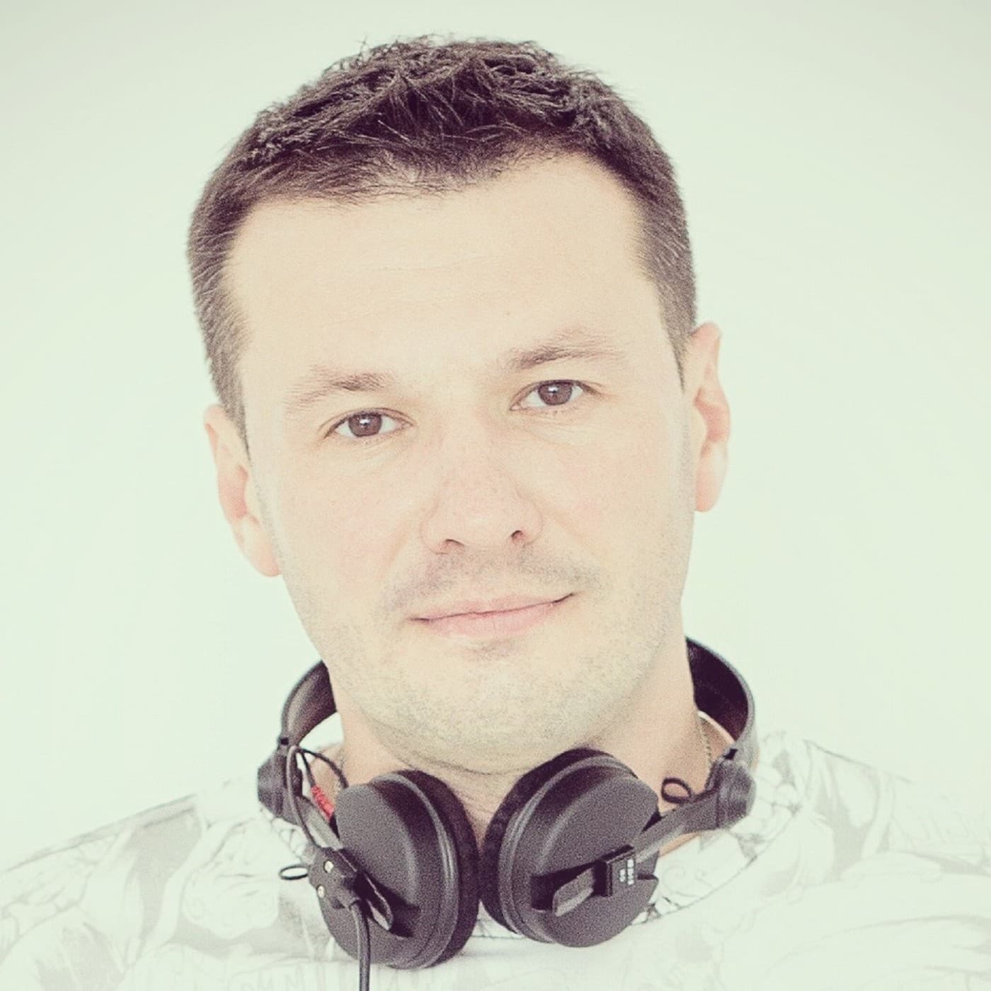 "Music Born In Silence" - Podcasts