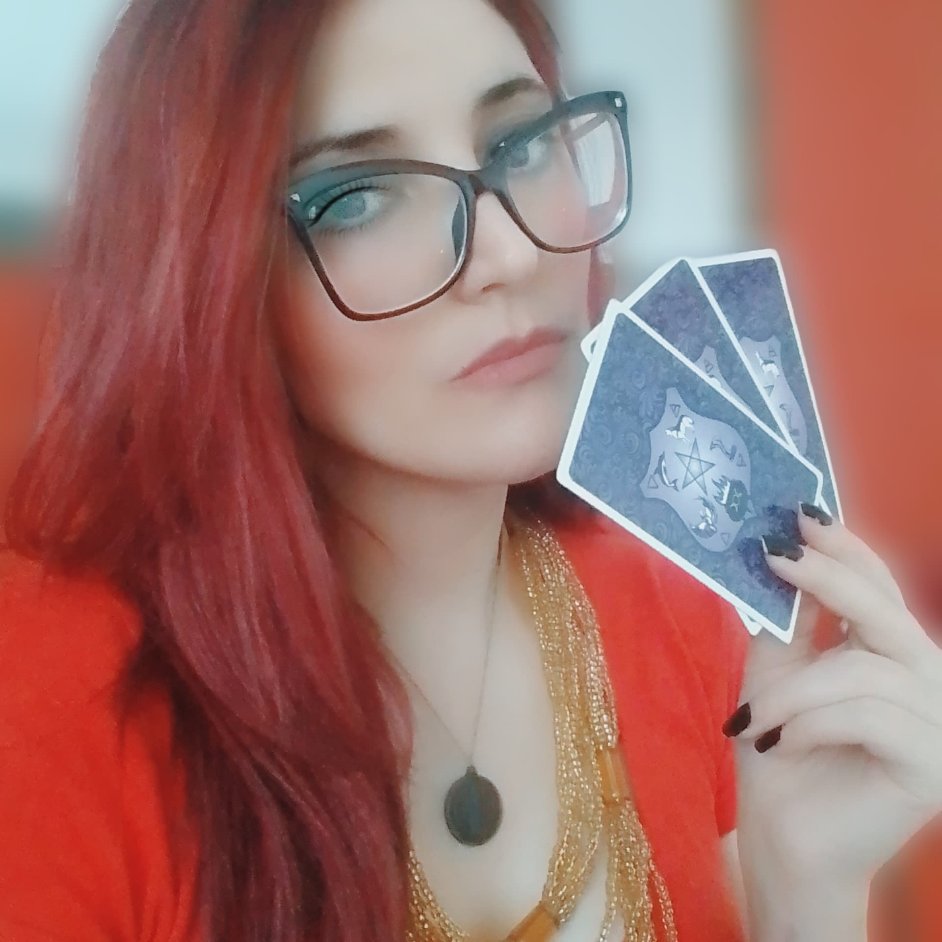Taróloga Priscilla Piologo - Podcasts