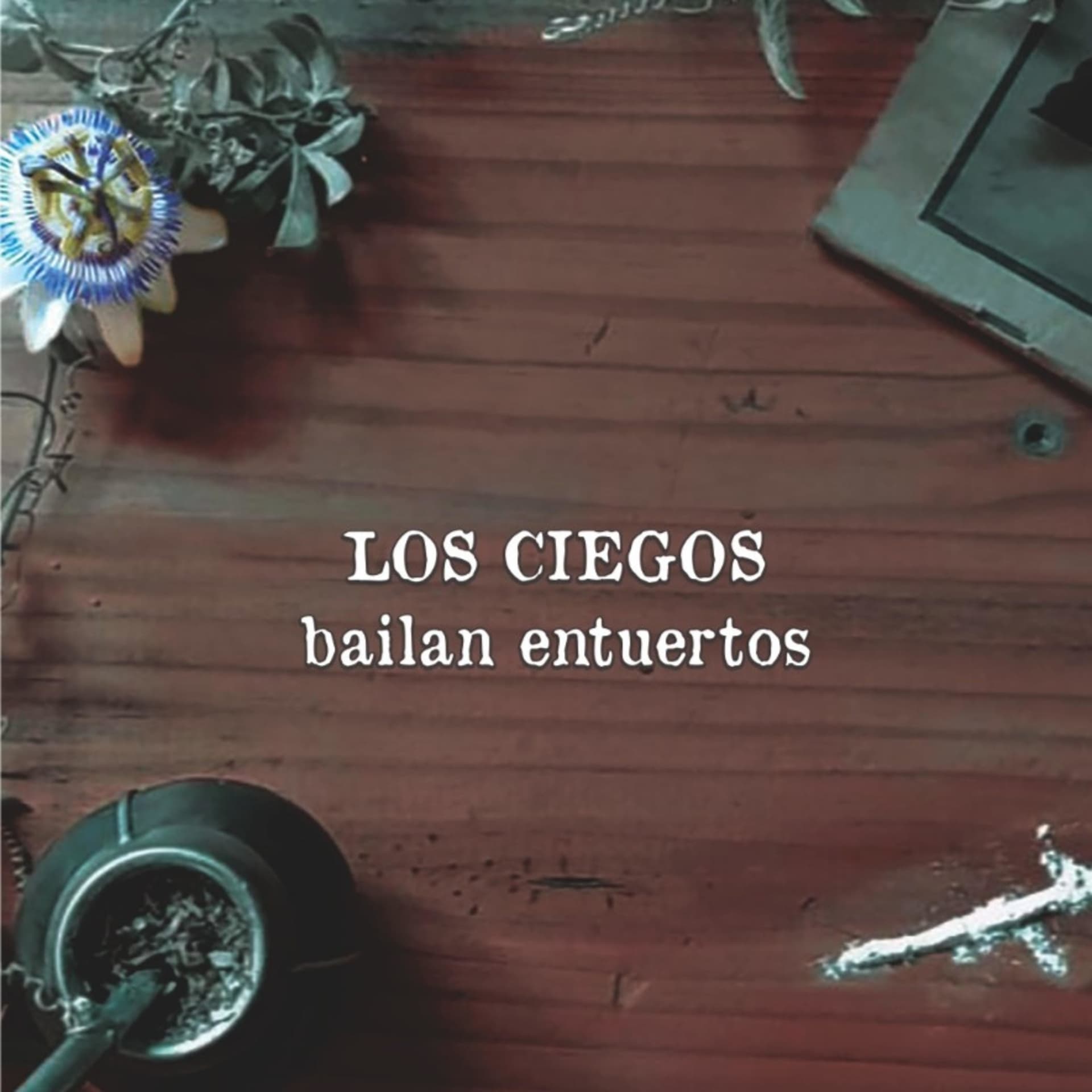 Los ciegos bailan entuertos