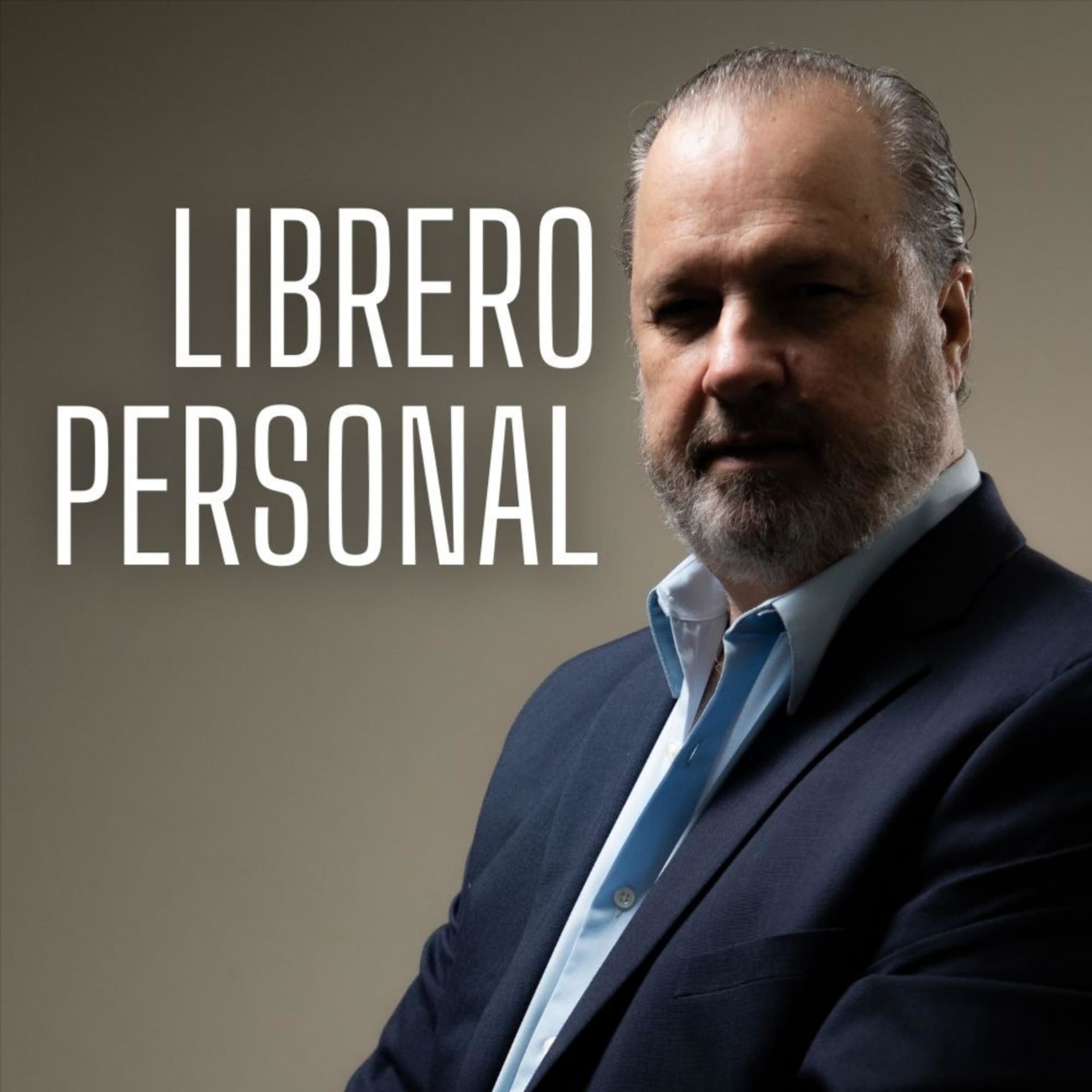 Librero Personal de Roberto Gómez Junco