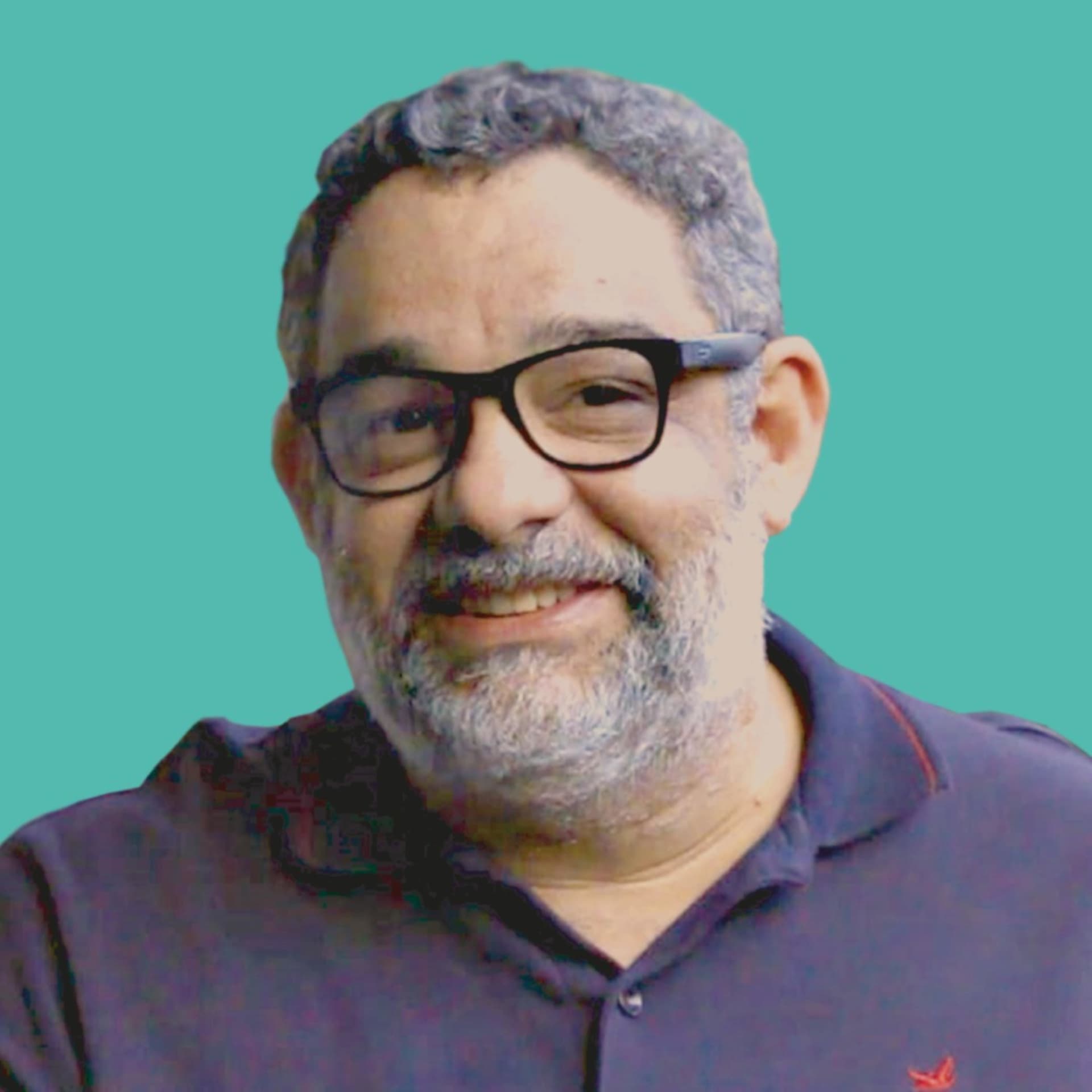 Professor Gustavo Hollanda - Podcasts