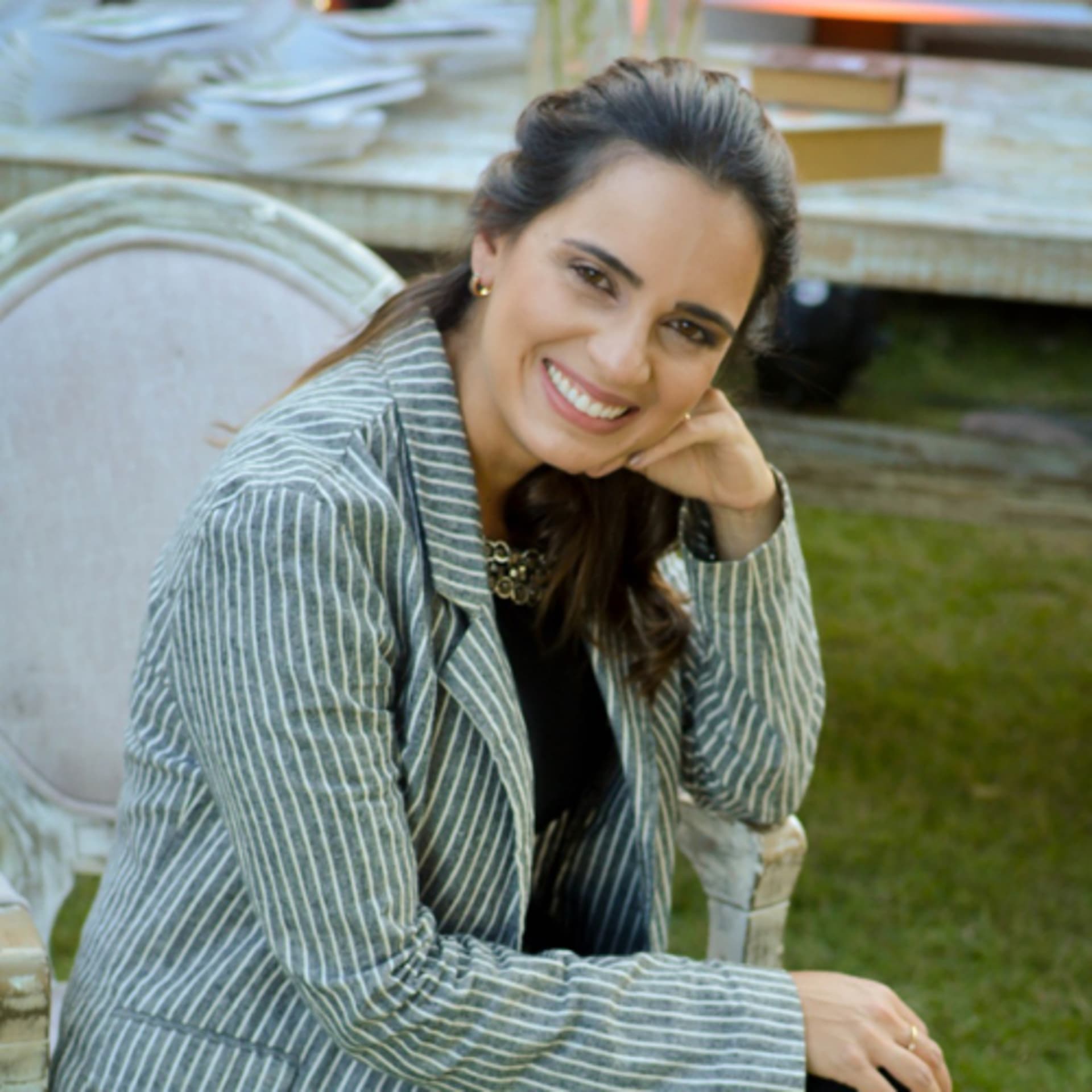 Minha neuro explica - Dra Ylana Falcão - Podcasts