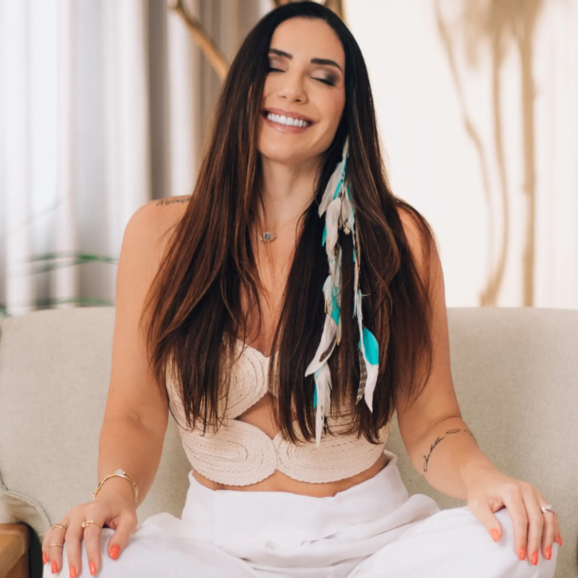 Thais Galassi - Podcasts