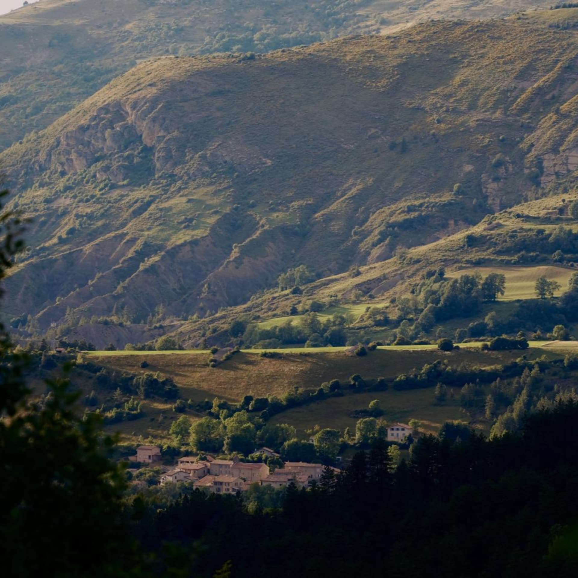 Sous les Monges, les voix de la vallée - Podcasts