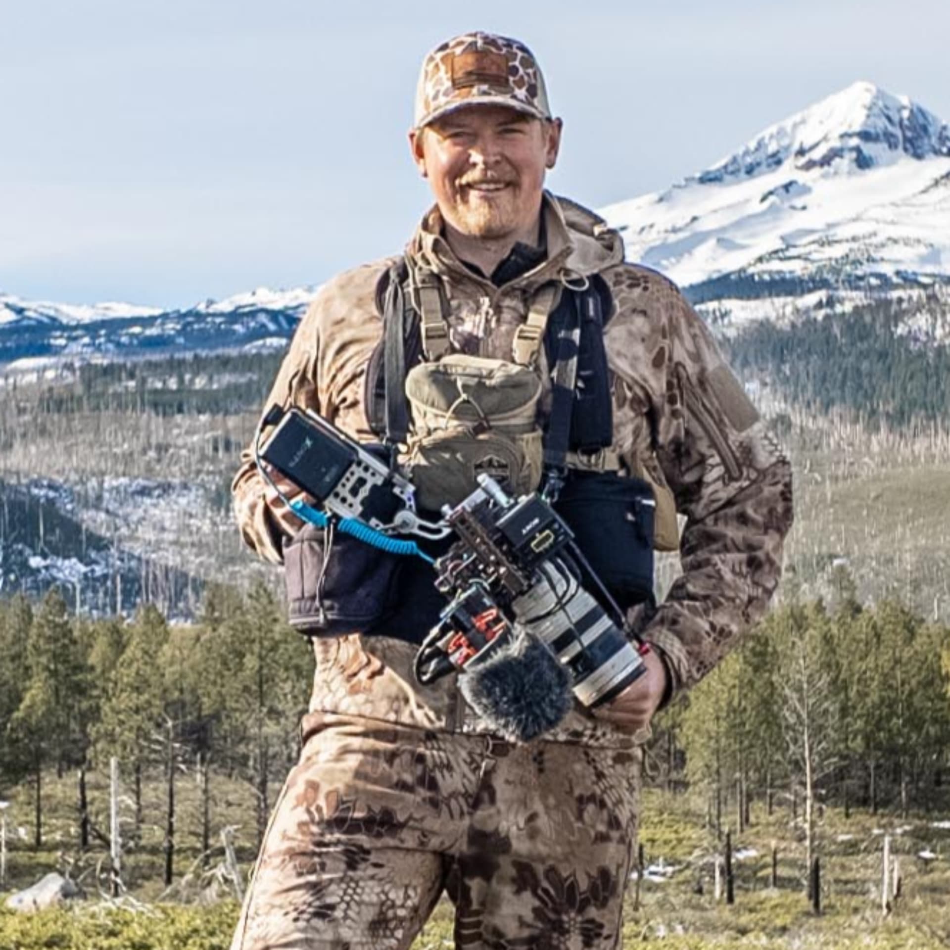 Lens Behind The Hunt - Podcasty