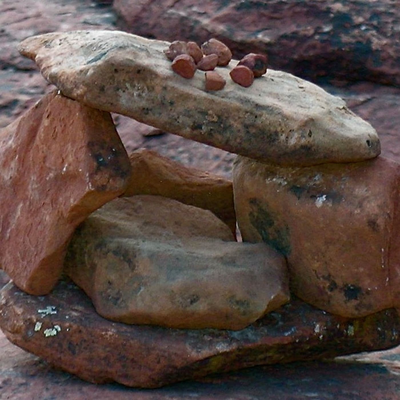 The Moving Cairn - Podcastler