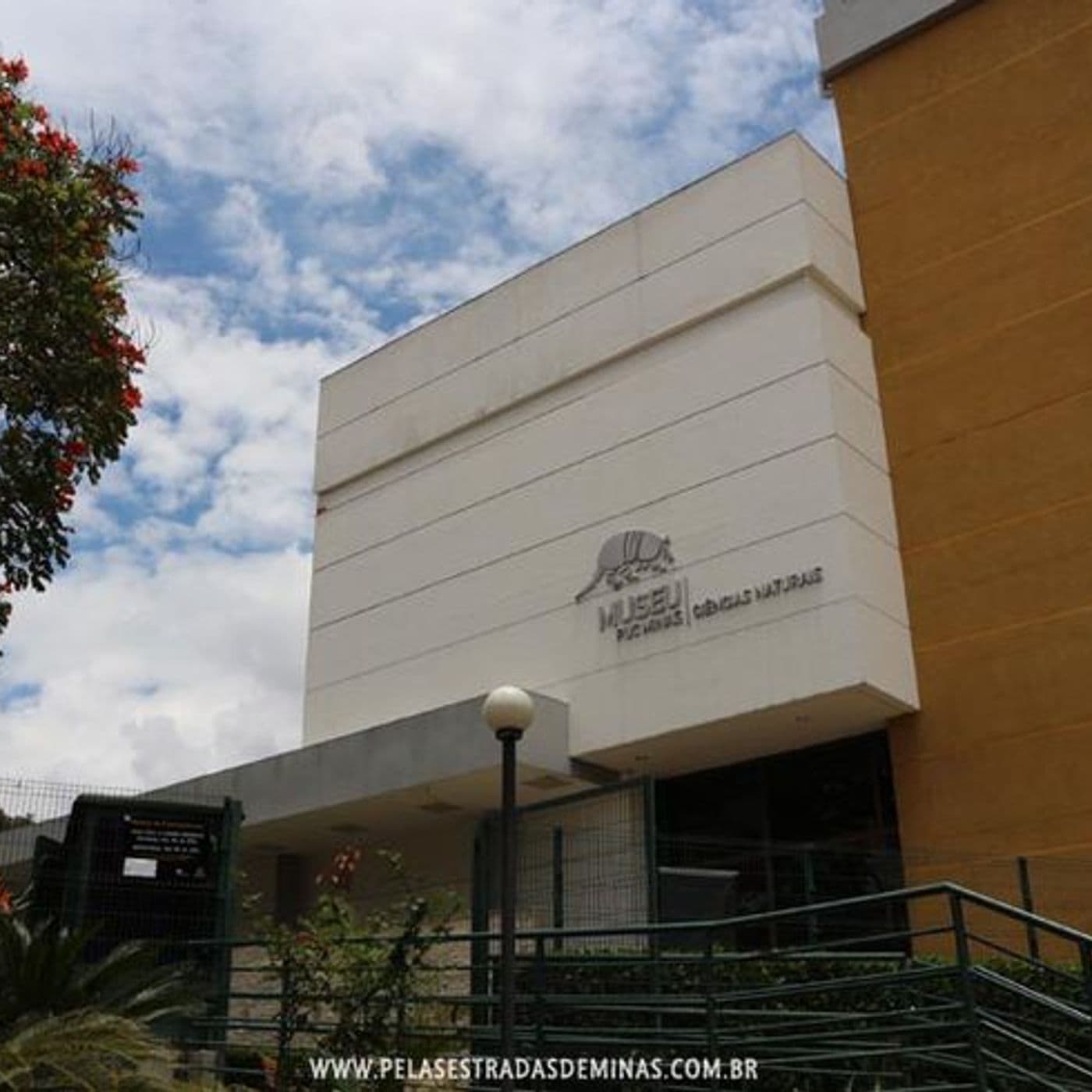 Museu PUC Minas - Audiodescrição