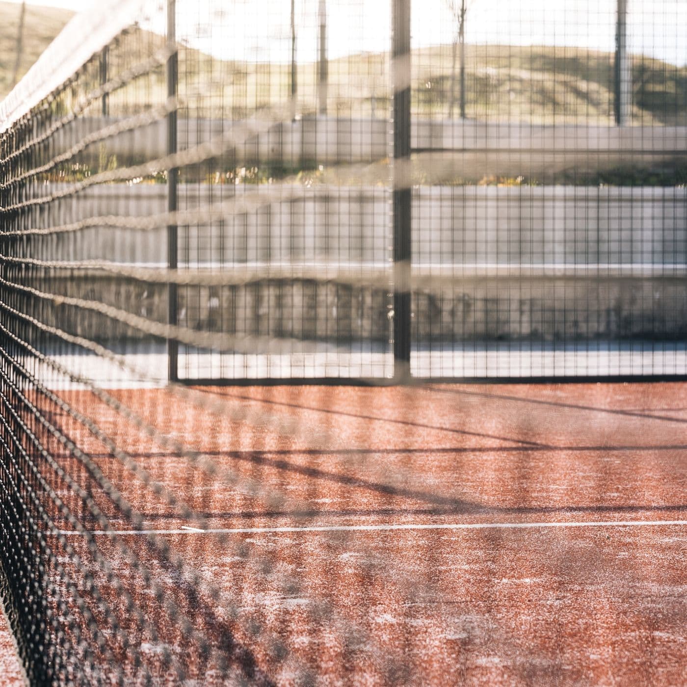 Indoor vs Outdoor Padelbanen: Kies Slim - Podcasts