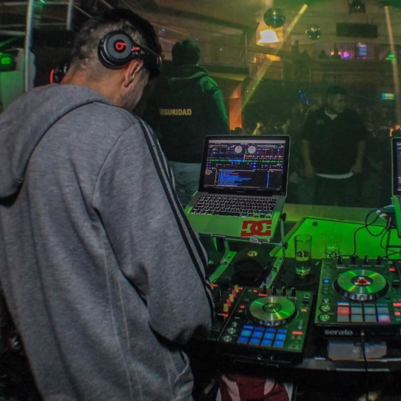 REMIXES Y EDITS DJZHIINYMIX - Podcasts