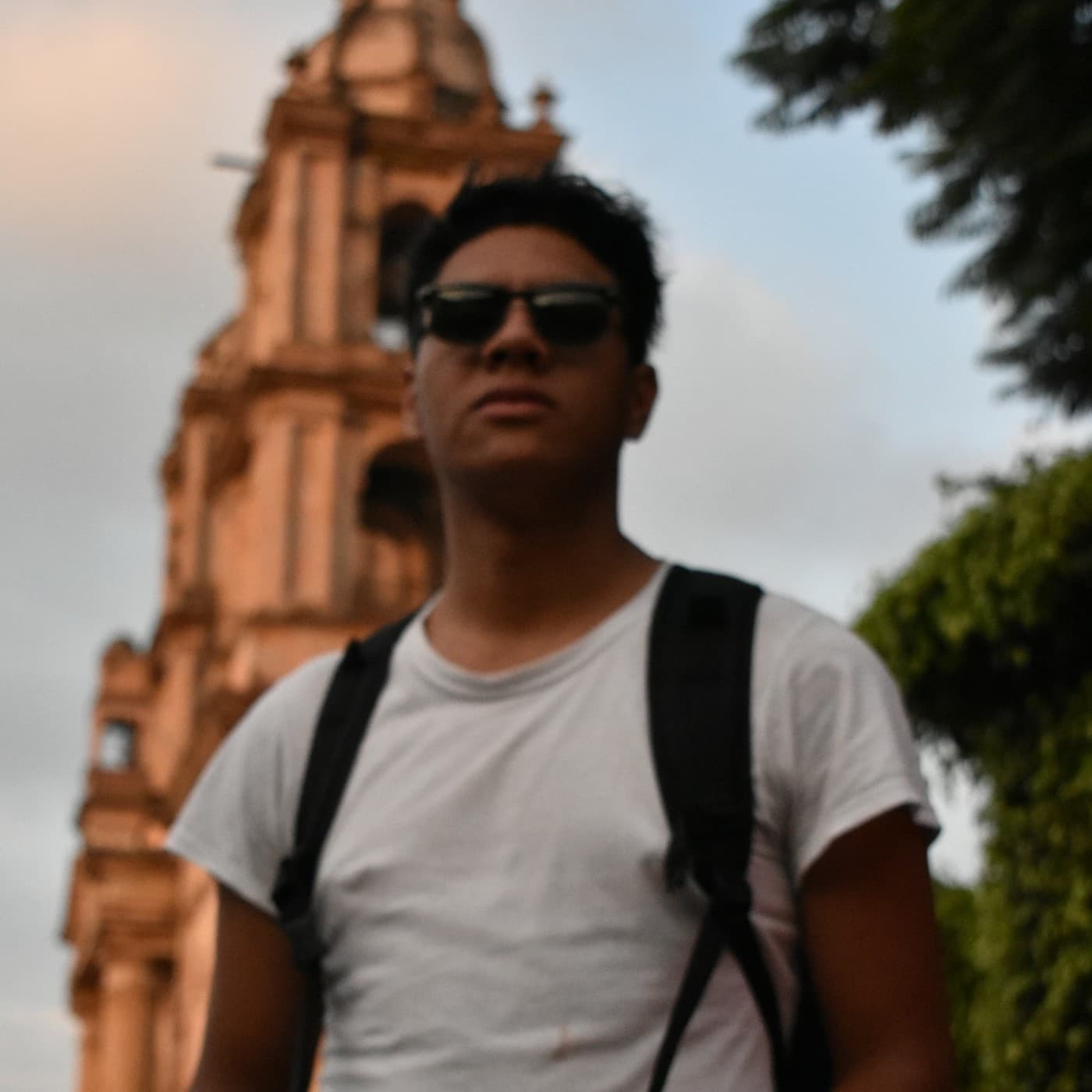 Victor Flores - Podcasts