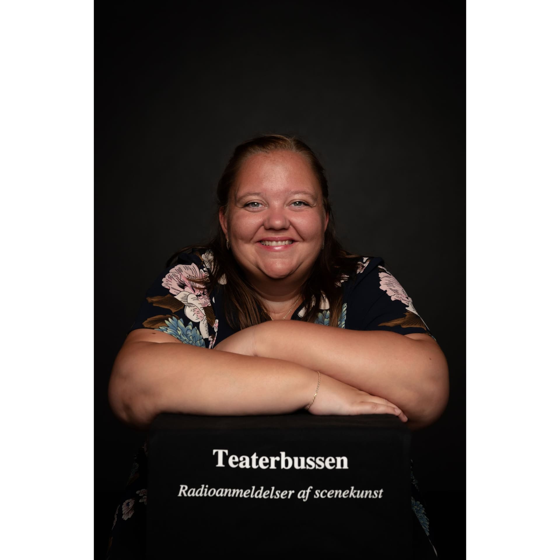 Teaterbussen - radioanmeldelser af scenekunst - Podcast